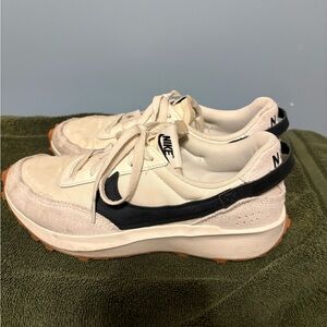 Nike Waffle Debut size 9 women’s